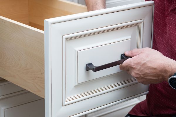 Cost of Cabinet Handle Installation in Gaithersburg